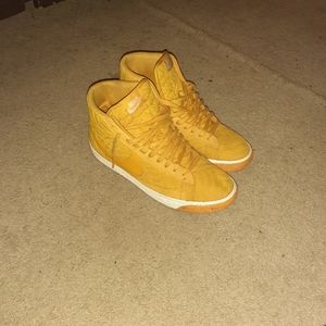 Nike high top